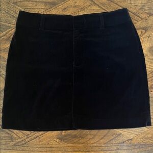 Vintage Eddie Bauer Black Velvet Mini Skirt, w/ back pockets/belt loops, size 8P